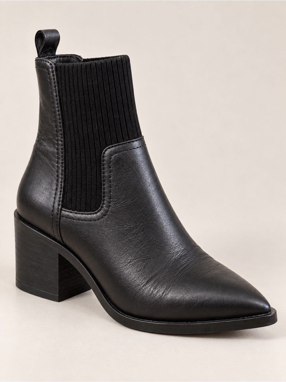 Steve Madden Black Leather Chelsea Ankle Boots Pointed Toe Block Heel
